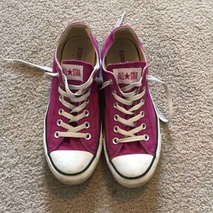 Pink/purple Converse size 8
